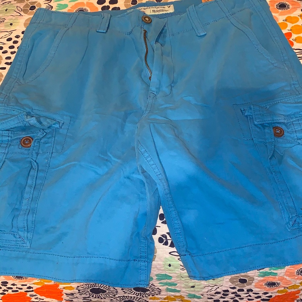American Eagle Classic Length Cargo Shorts